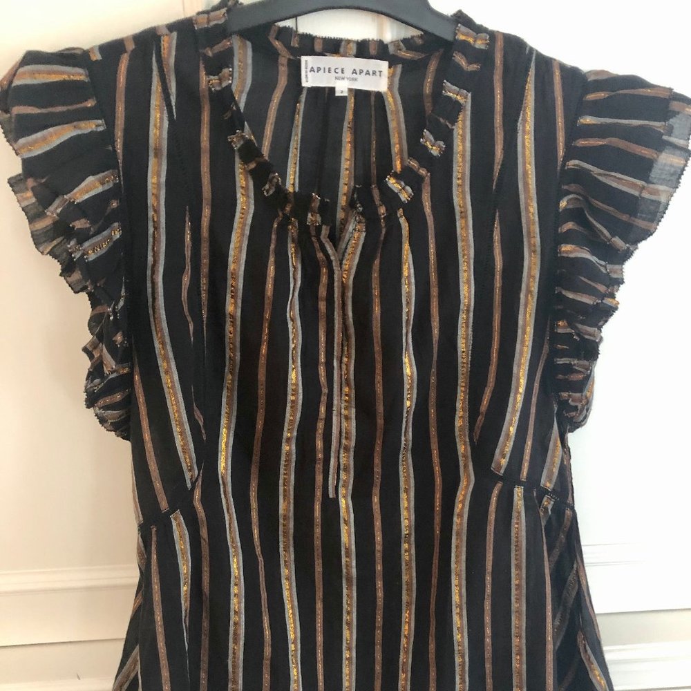 APIECE APAPRT LUREX RUFFLE SLEEVE TOP